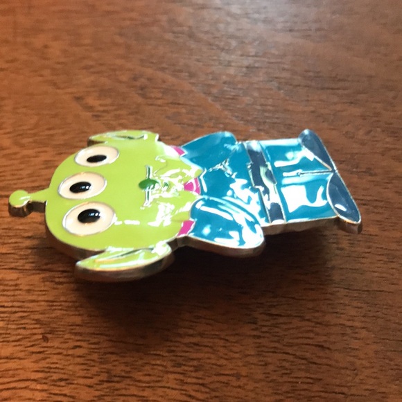 Disney Toy Story Set of 2 pins. In box with UPC code. Limited Edition. - Picture 11 of 16